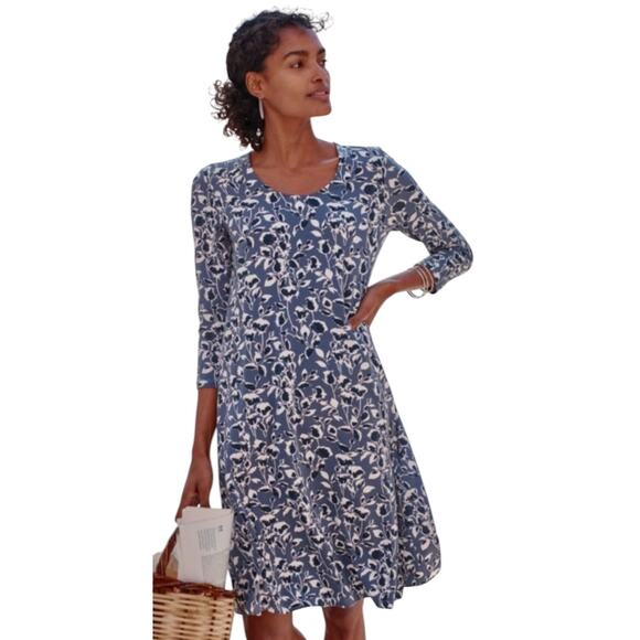 Garnet Hill Seamed Knit Trapeze Dress Nightshadow Floral Small Travel Vacation - Picture 2 of 15